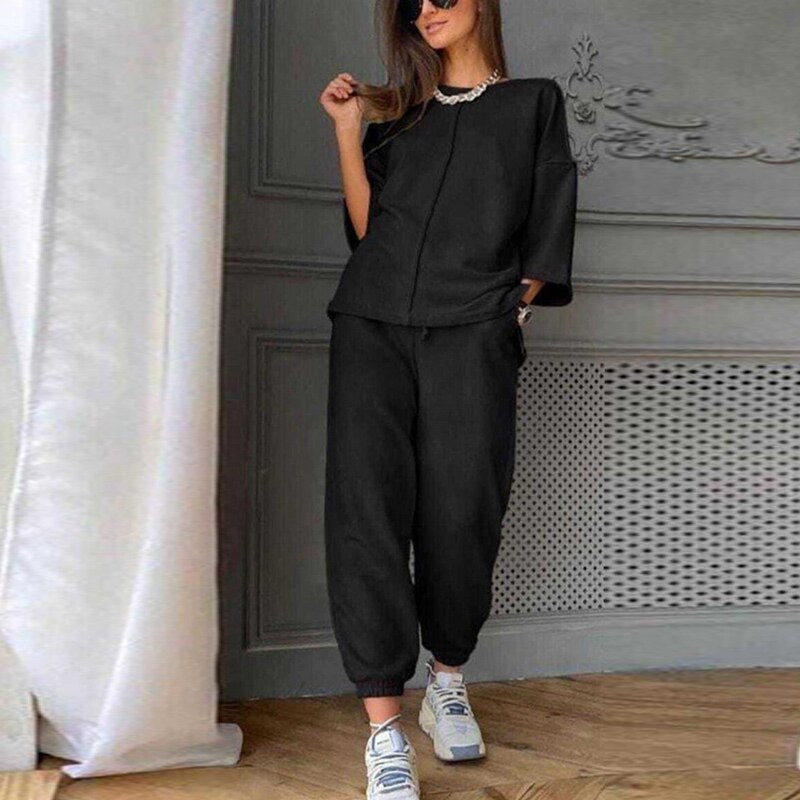 Comfortable Three-quarter Sleeve T-shirt And Sports pants Set