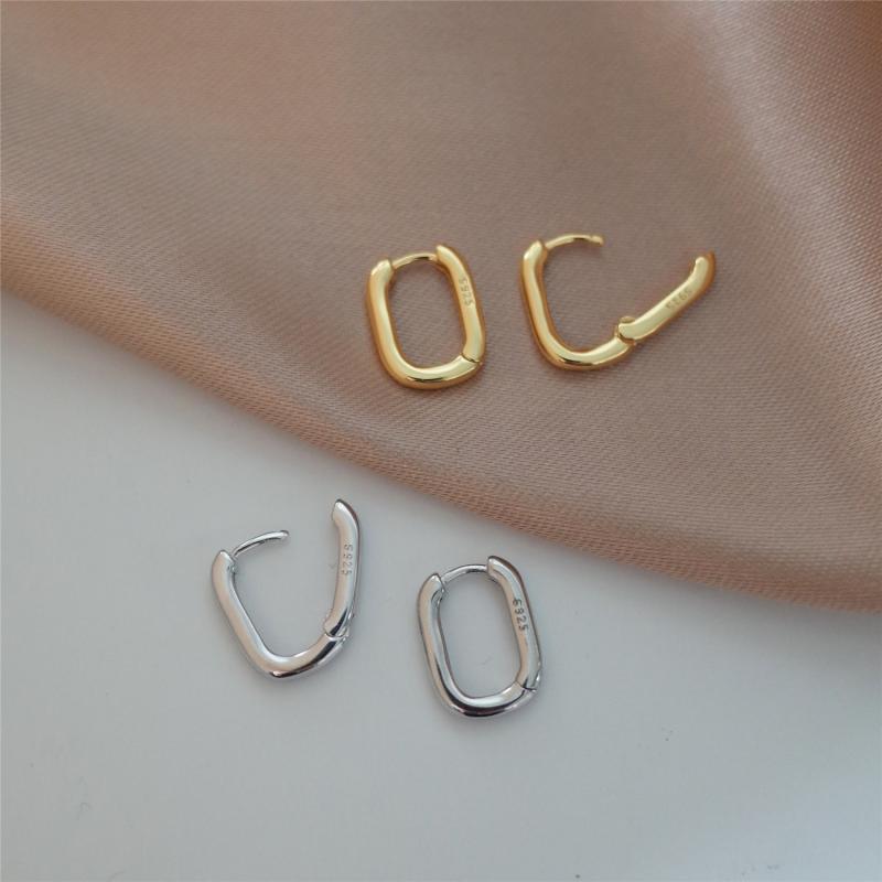 O-shaped Charm Earrings