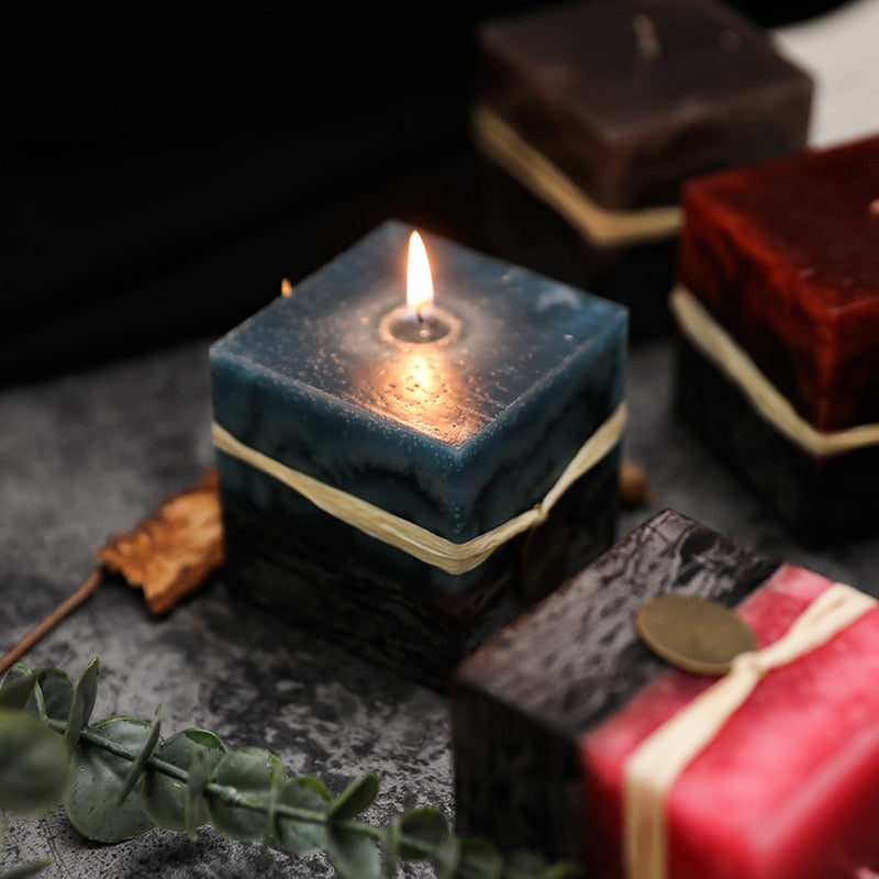 Nordic Light Luxury Retro square Aromatherapy Candle Romantic Proposal Scente Candle Decoration for home Wedding decor candles