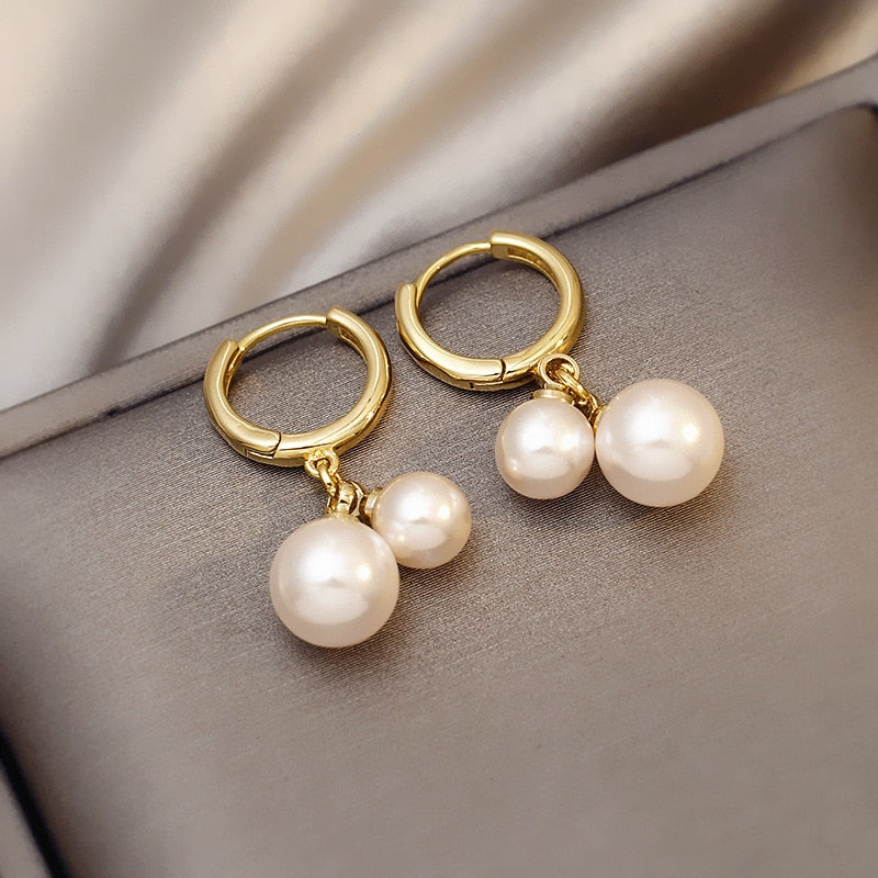 Exquisite Pearl Drop Earrings