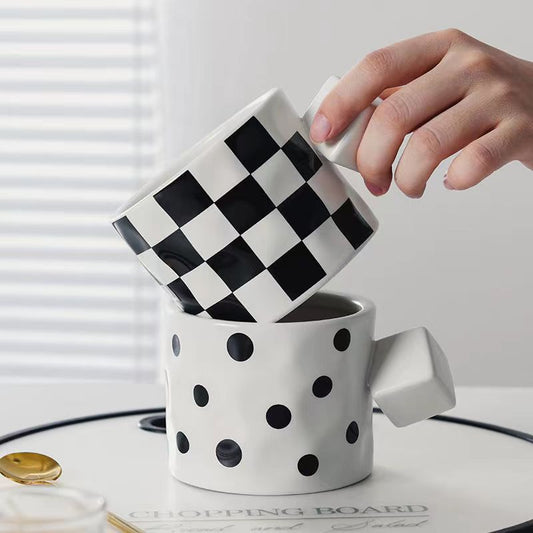 Stylish Porcelain Dotted Wave Mug