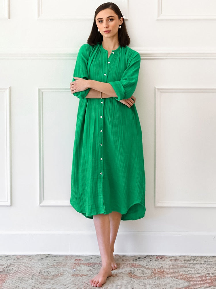 Elegant summer nightdress with three-quarter sleeves